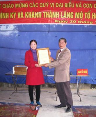 CHI HỌ CÙ, HỌ ĐÀO, HỌ LÊ, HỌ MẠC KIM, XÃ LIÊN KHÊ – LƯU KIẾM, HUYỆN THỦY NGUYÊN, HẢI PHÒNG CÁO YẾT TRƯỚC MỘ TỔ  Ngày 22/7/2013