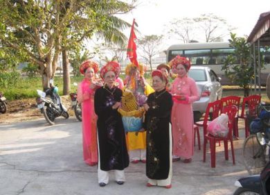 HĐMT NINH BÌNH HỌP BÀN VIỆC HỌ
