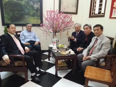 TIN HOẠT ĐỘNG NHÂN DỊP TẾT ẤT MÙI 2015  CỦA HỘI ĐỒNG MẠC TỘC VIỆT NAM